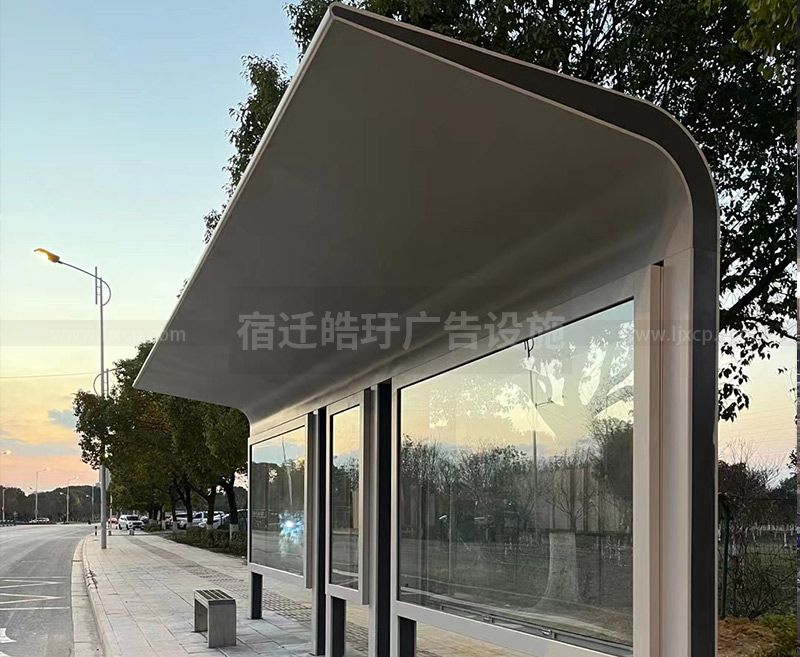 候車亭廠家在公交站臺設(shè)施的安全性考量